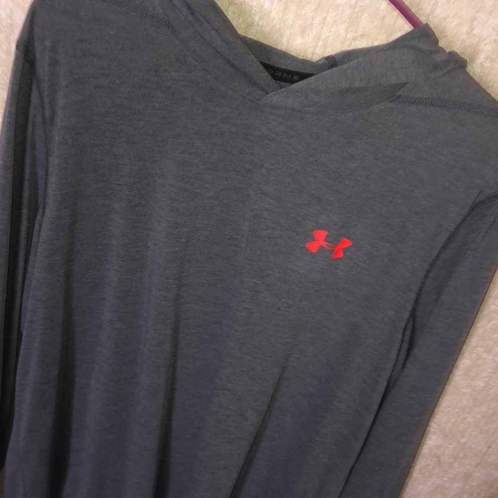 Under Armor Light Hoodie LS Threadbone M NWOT